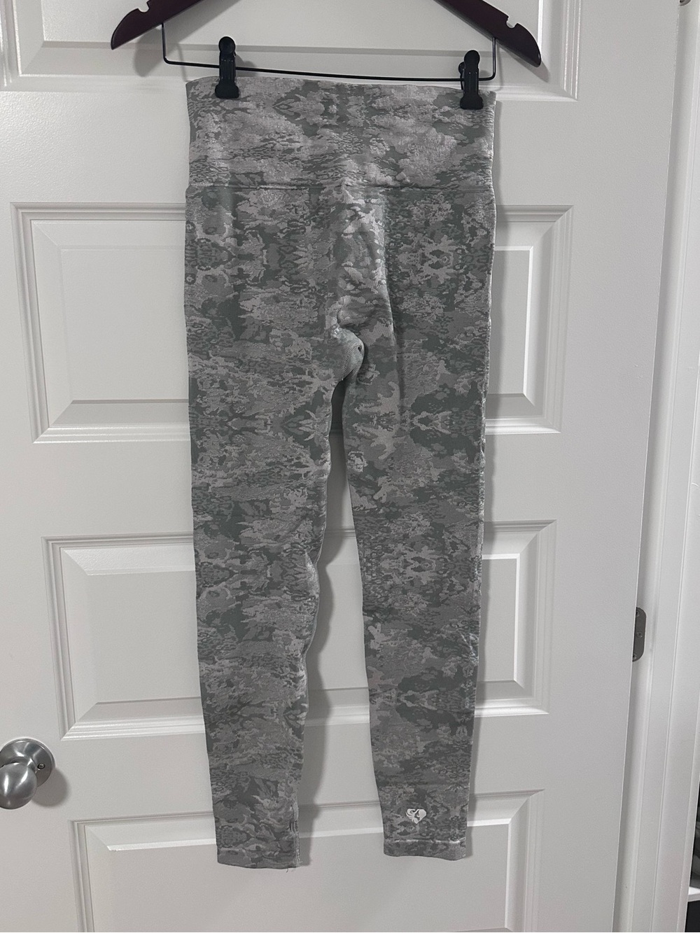 Women’s best seamless camo leggings
